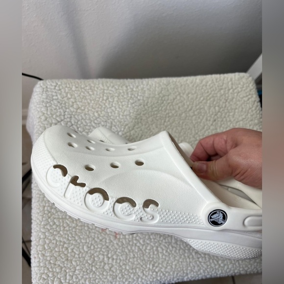 Crocs Classic Clogs Women’s 6 Men’s 8 Unisex Comfort Shoes White Slides - Picture 2 of 5